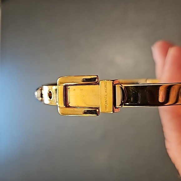 Michael Kors - Picture 2 of 2